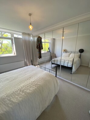 2 Schlafzimmer, Bügeleisen/Bügelbrett, WLAN, Bettwäsche