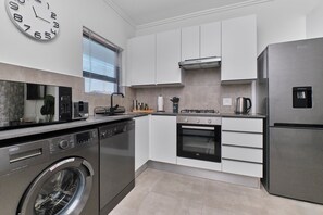 Microwave, oven, stovetop, dishwasher