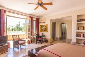 4 soveværelser, strygejern/strygebræt, gratis Wi-Fi