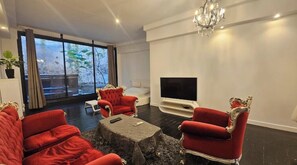 TV - Exceptional Loft with private Jacuzzi - Agde (Agde)