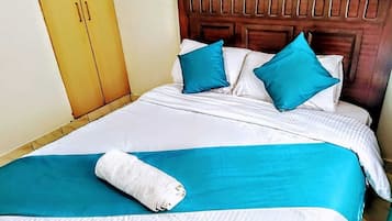 2 Schlafzimmer, Bügeleisen/Bügelbrett, kostenloses WLAN, Bettwäsche