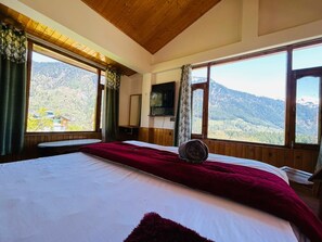 Panoramic Room | Free WiFi, bed sheets - Hostelam The Mountain Story (Manali)