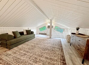 Smart TV - Quadna Mountain Resort 359 (Hill City)