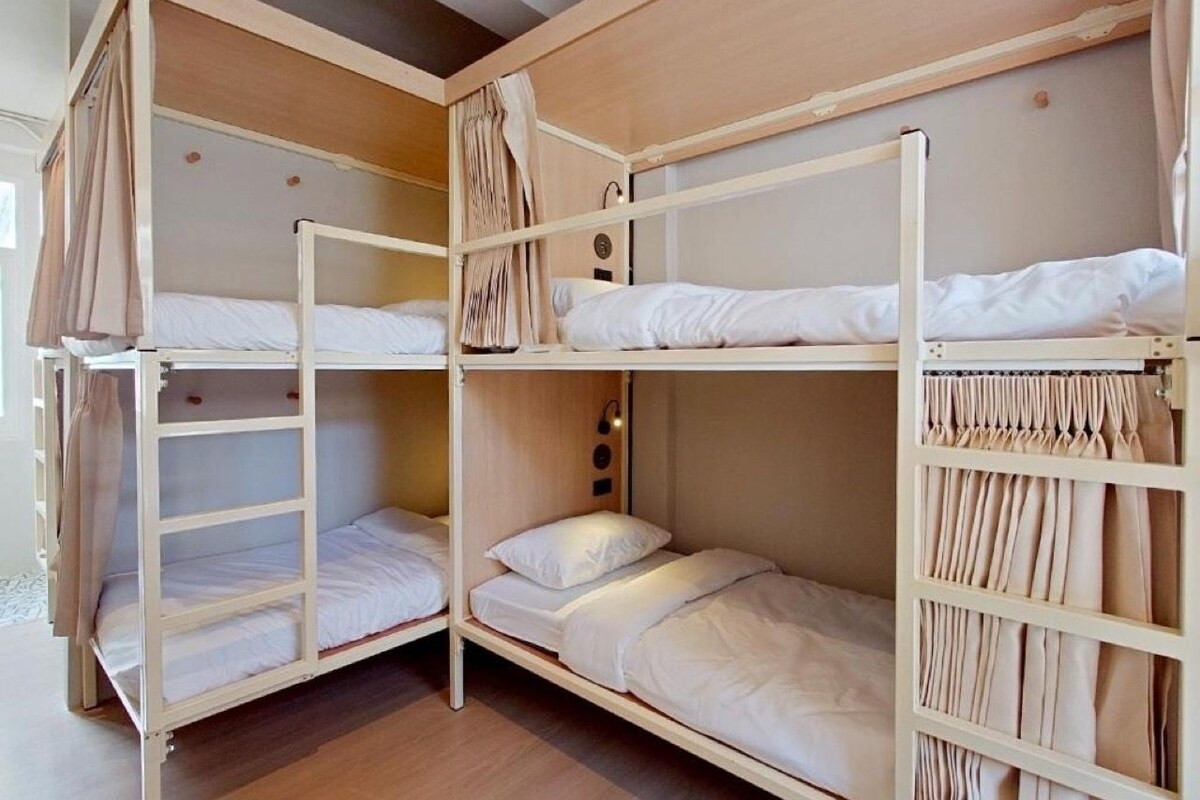 Comfort Shared Dormitory, Women only, City View | Free WiFi