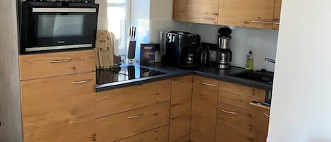 Microwave, stovetop, dishwasher