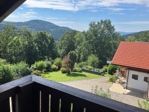 Property grounds - 4star vacation apartment with mountain view (Bodenmais)