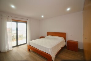 6 habitaciones, wifi gratis y ropa de cama
