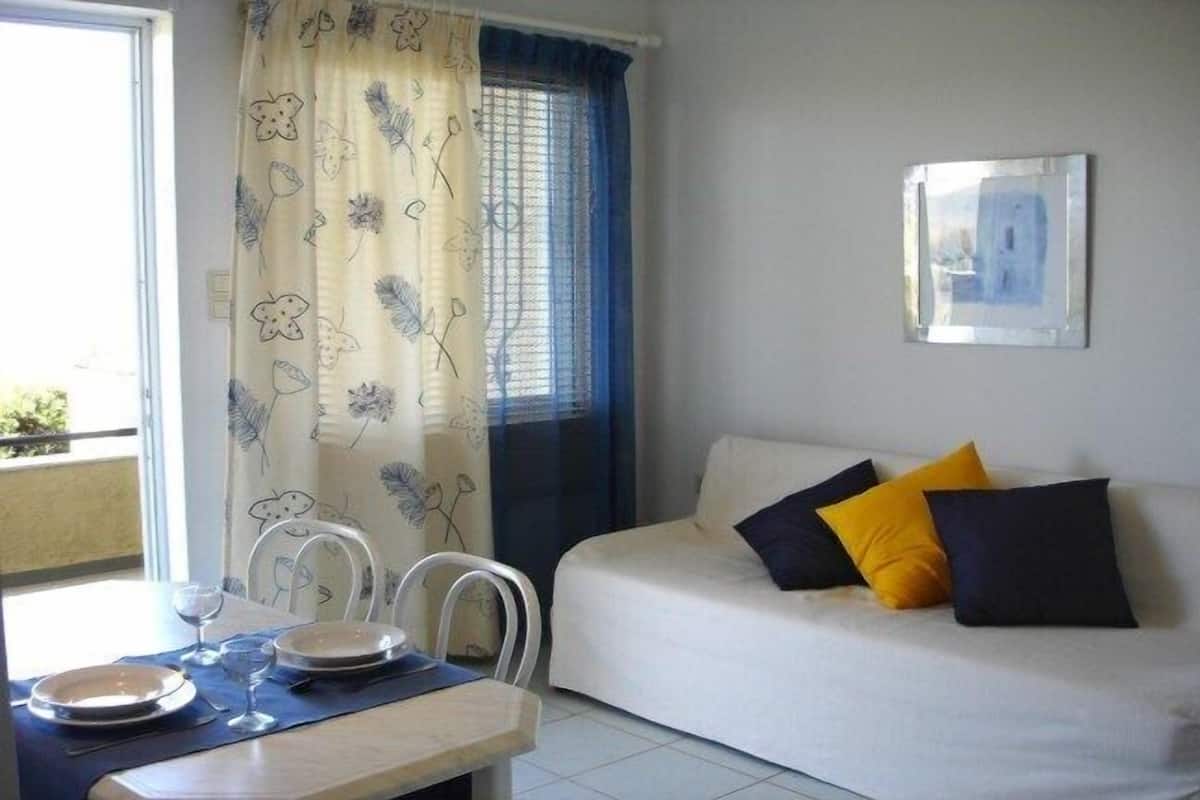 Studio, Sea View | 1 bedroom, iron/ironing board, free WiFi, bed sheets