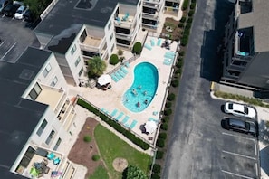 Exterior - 2BR Ocean Bridge - Shore Drive,Pool,Steps to Beach (Myrtle Beach)