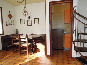 Dining - Cozy stay with shared pool (Bibione)