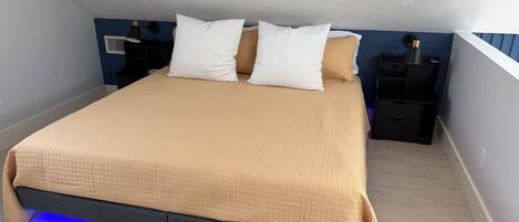 1 bedroom, iron/ironing board, free WiFi, bed sheets