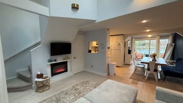 Smart-TV, Kamin