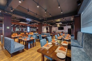 Restaurant - Clarion Hotel De Renees Gangtok ( 5km from MG Marg) (Gangtok)