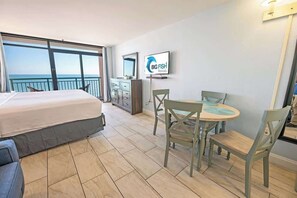 1 slaapkamer, een strijkplank/strijkijzer, gratis wifi, beddengoed