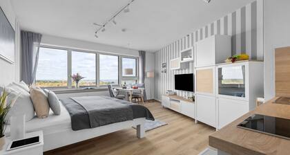 Möwenblick im Wikingturm - direkt am Wasser, Schleiblick, 24. Stock, Duschbad