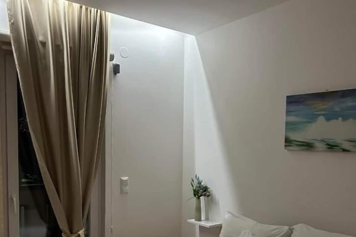 Classic Room, Balcony | 1 bedroom, free WiFi, bed sheets