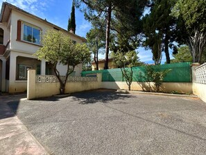Property grounds - Charming T3, 50m from Beach, Private Parking, Argelès-sur-Mer (Argelès-sur-Mer)