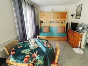 Interior - Quiet T2 Apartment with Parking, Near Beach for 4 People (Cap d'Agde)
