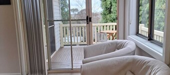 Camellia Cottage - your peaceful mountain getaway!