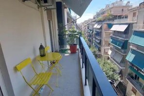 Apartamento, 2 quartos, sacada | Sacada