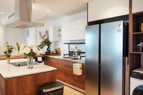 Charming 2-bedroom apartment with WiFi, fitness room in lovely Kathu