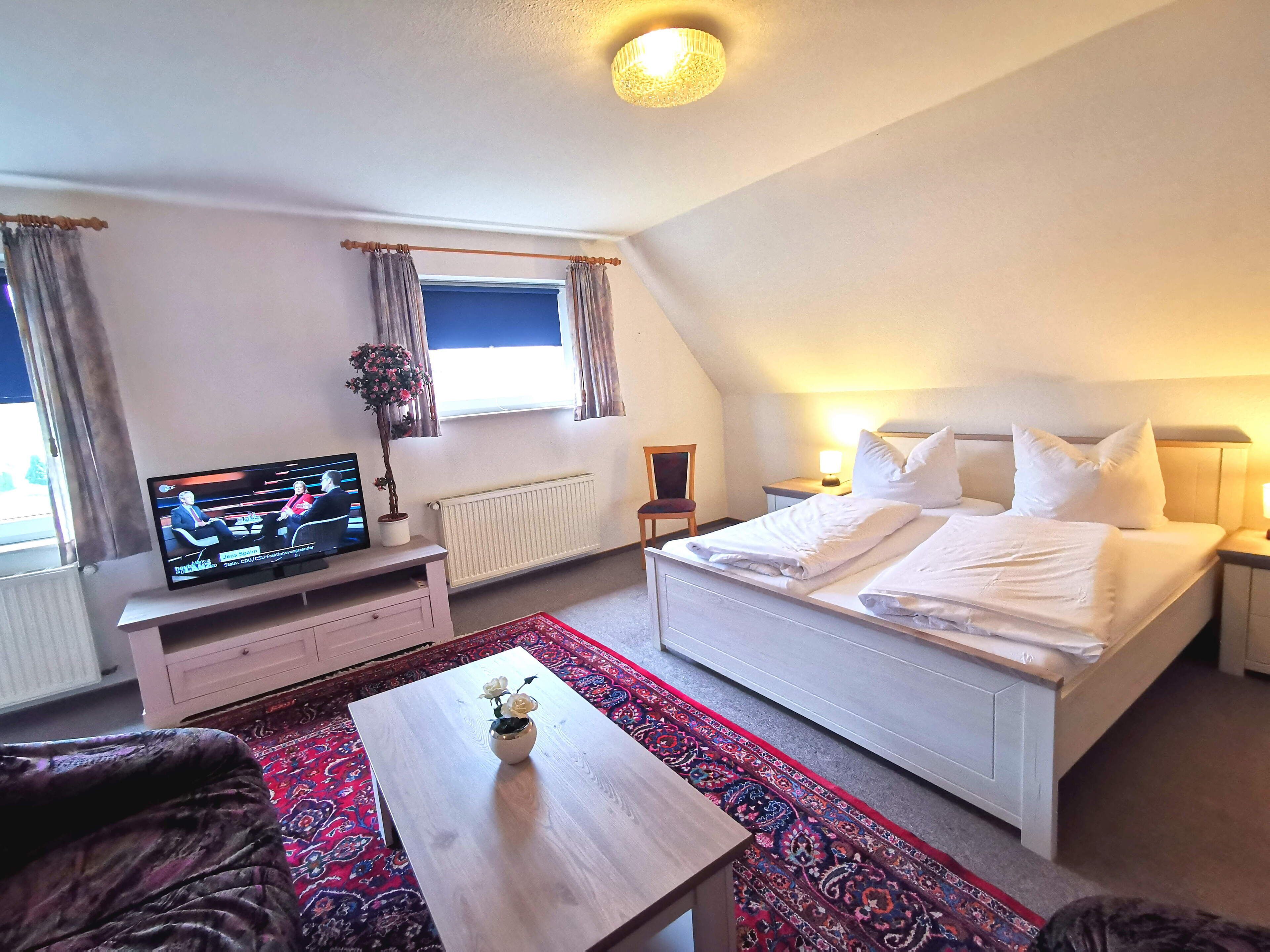 Family Quadruple Room | Desk, laptop workspace, free WiFi, bed sheets