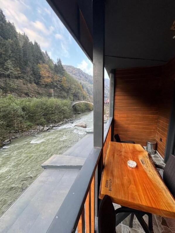 Classic Room | Terrace/patio - Özdn Bungalov (Camlihemsin)