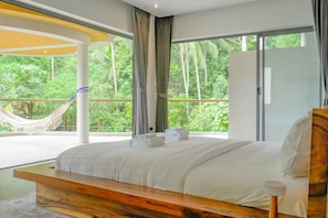 2 Schlafzimmer, Schreibtisch, Bügeleisen/Bügelbrett, kostenloses WLAN
