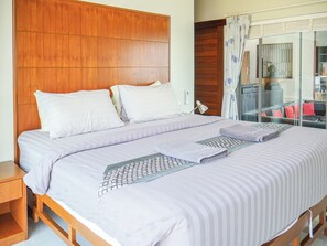 4 chambres, bureau, fer et planche à repasser, Wi-Fi gratuit