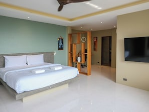 3 habitaciones, escritorio, tabla de planchar con plancha y wifi gratis 