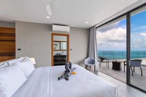 4 bedrooms, desk, iron/ironing board, free WiFi