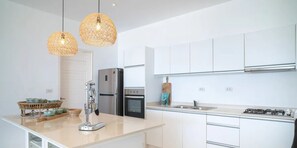 Fridge, microwave, oven, stovetop