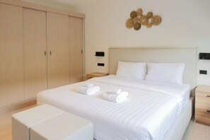 3 bedrooms, desk, iron/ironing board, free WiFi - Stylish 3BR villa with sea views, private pool, near Fisherman’s Village. (Ko Samui District)
