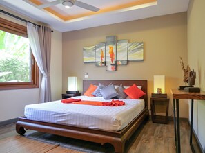 3 bedrooms, desk, iron/ironing board, free WiFi