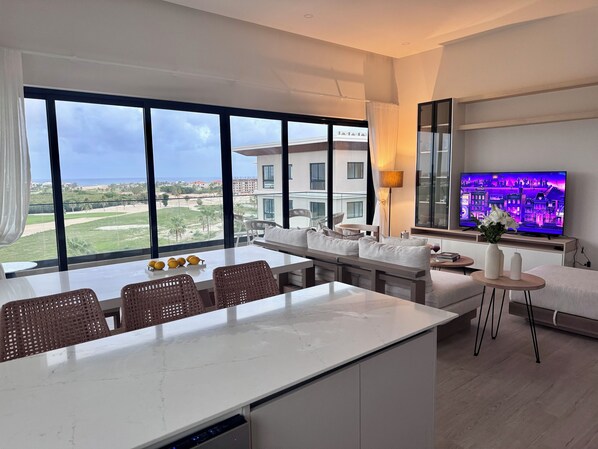Interior - OCEAN Golf VIEW Chic 2 bedr appt 5 p max fitness r. WiFipool fabulous Cap Cana (Punta Cana)