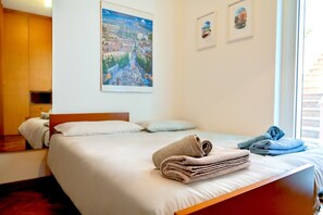 2 bedrooms, WiFi, bed sheets