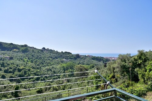 Sea view apartment in the hills - Casa Giorgi