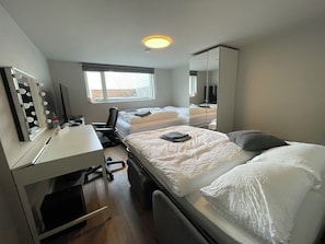5 bedrooms, iron/ironing board, travel crib, WiFi