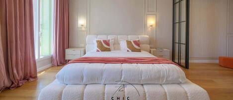 4 Schlafzimmer, Schreibtisch, Bügeleisen/Bügelbrett, kostenloses WLAN