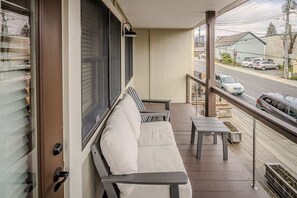 Luokittelematon kuva, 5 kautta 34, painike