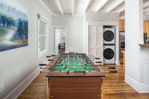 Unclassified image, 4 of 29, button