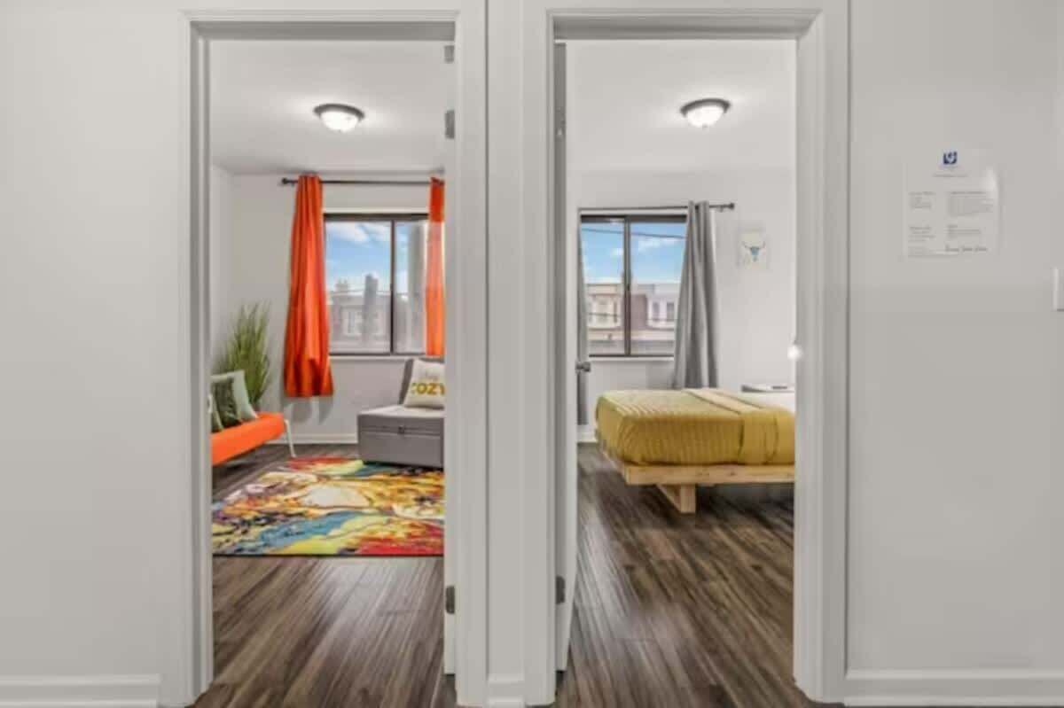 1 bedroom, travel cot, bed sheets