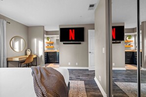 4 bedrooms, desk, iron/ironing board, travel cot