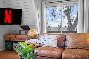 Smart TV - The SeaBarn Retreat | Hot Tub & Panoramic Views (San Diego)