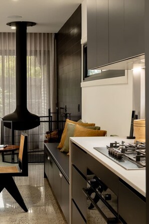 Fridge, microwave, oven, stovetop