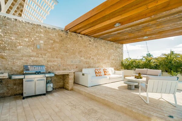 Dreamy 4br Villa In Cap Cana S Marina - Punta Cana