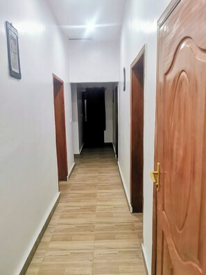 Interni
