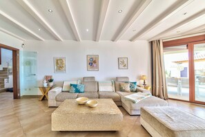 Smart TV, aparelho de som, escritórios