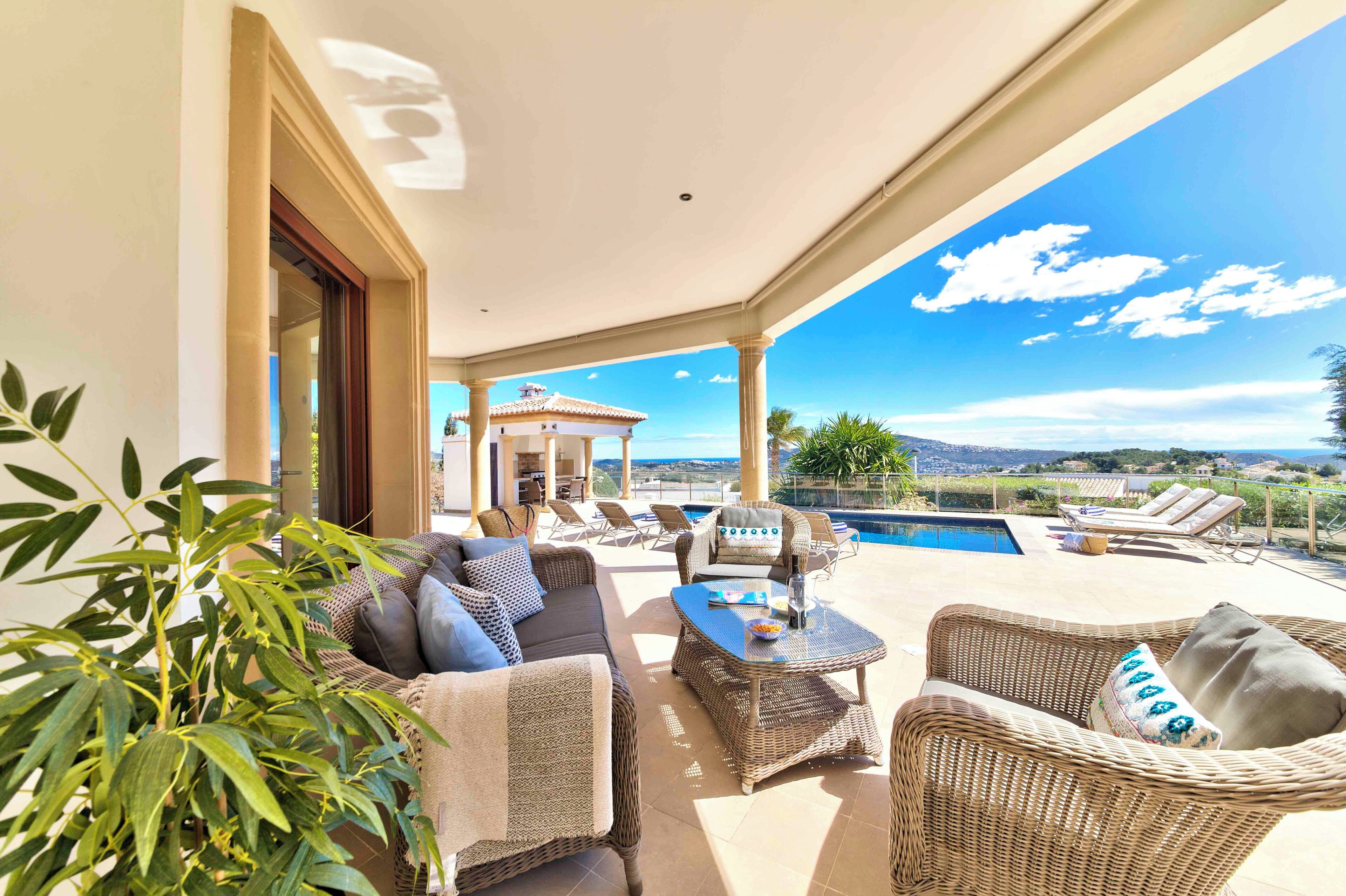 Smart TV, aparelho de som, escritórios