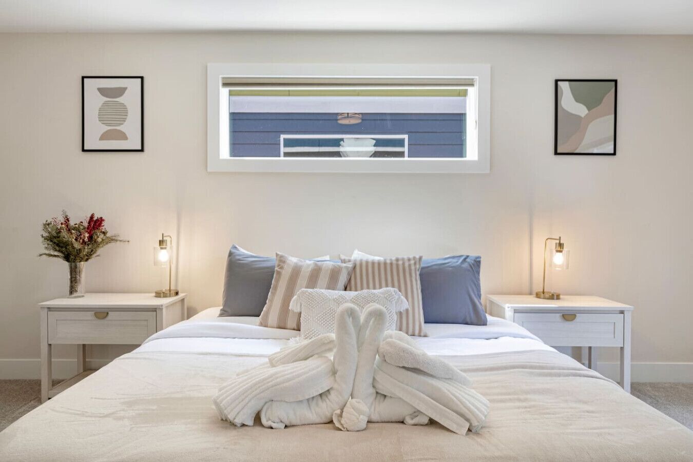 5 bedrooms, desk, iron/ironing board, WiFi